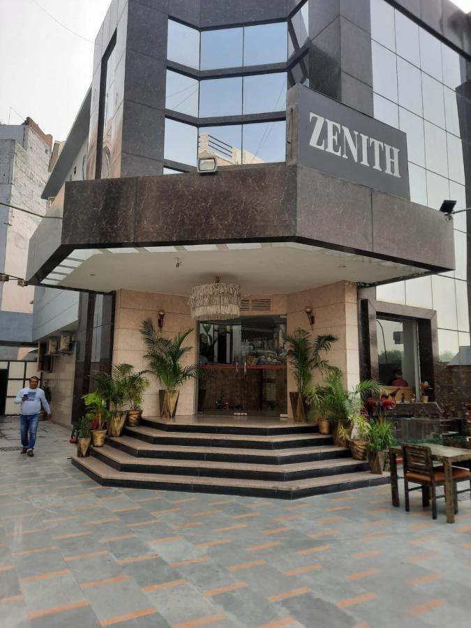 Zenith Hotel - Delhi Airport Nova Deli Exterior foto